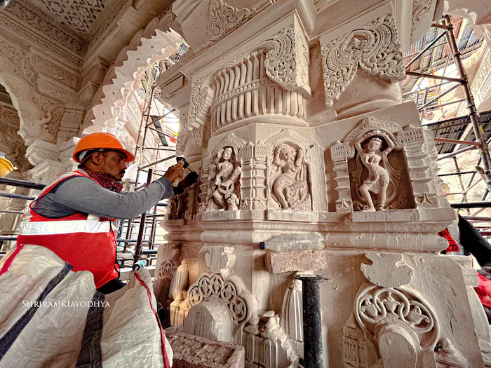 Photos: अयोध्या राम मंदिर से सामने आईं नई तस्वीरें, देखिए कैसे स्तंभों में उकेरी जा रहीं मूर्तियां